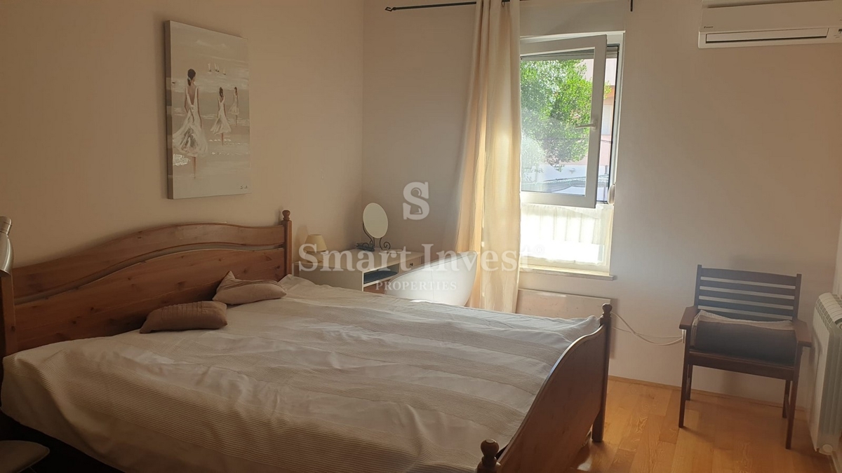 POLA - ŠTINJAN, confortevole appartamento con 2 camere da letto e vista mare