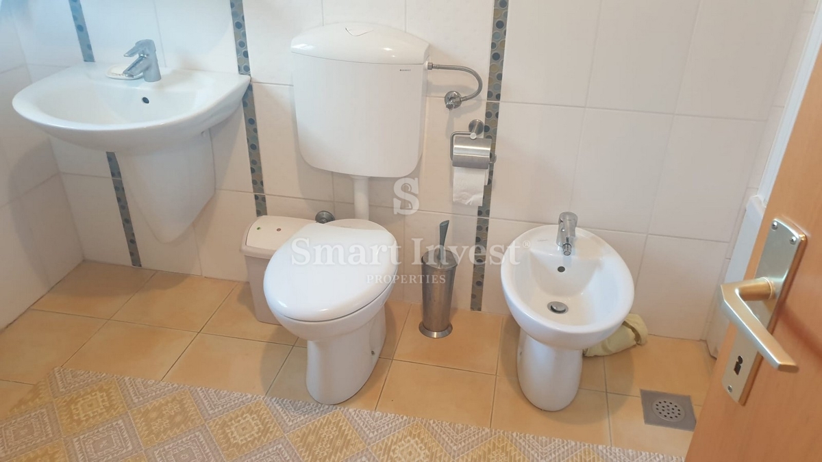 POLA - ŠTINJAN, confortevole appartamento con 2 camere da letto e vista mare