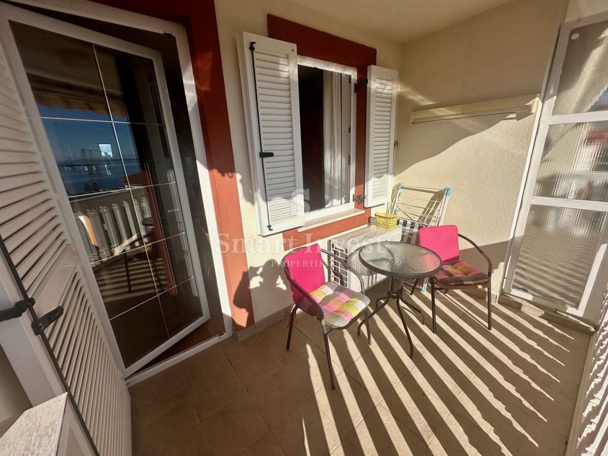 IČIĆI, appartamento bilocale con parcheggio e vista mare, in ottima posizione