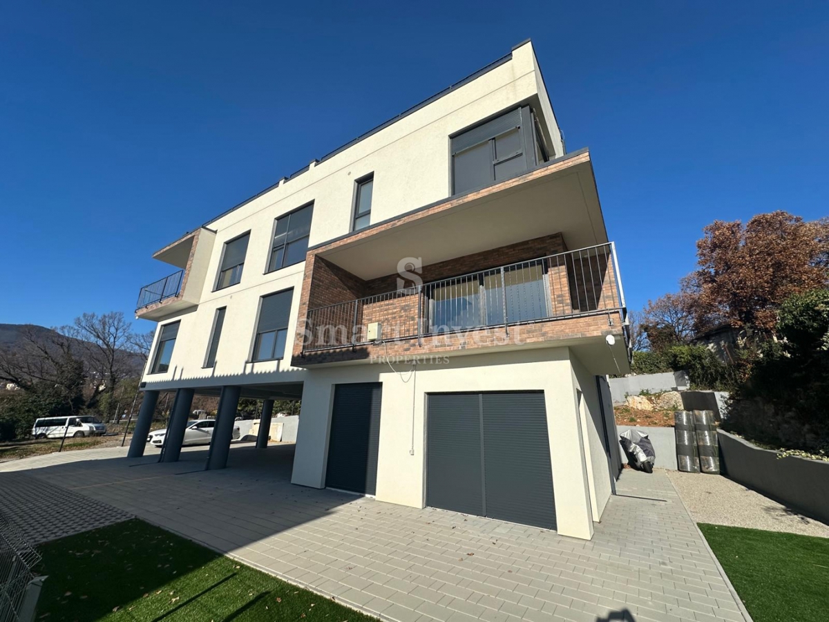 OPATIJA, Nuovo appartamento trilocale con vista mare, in vendita