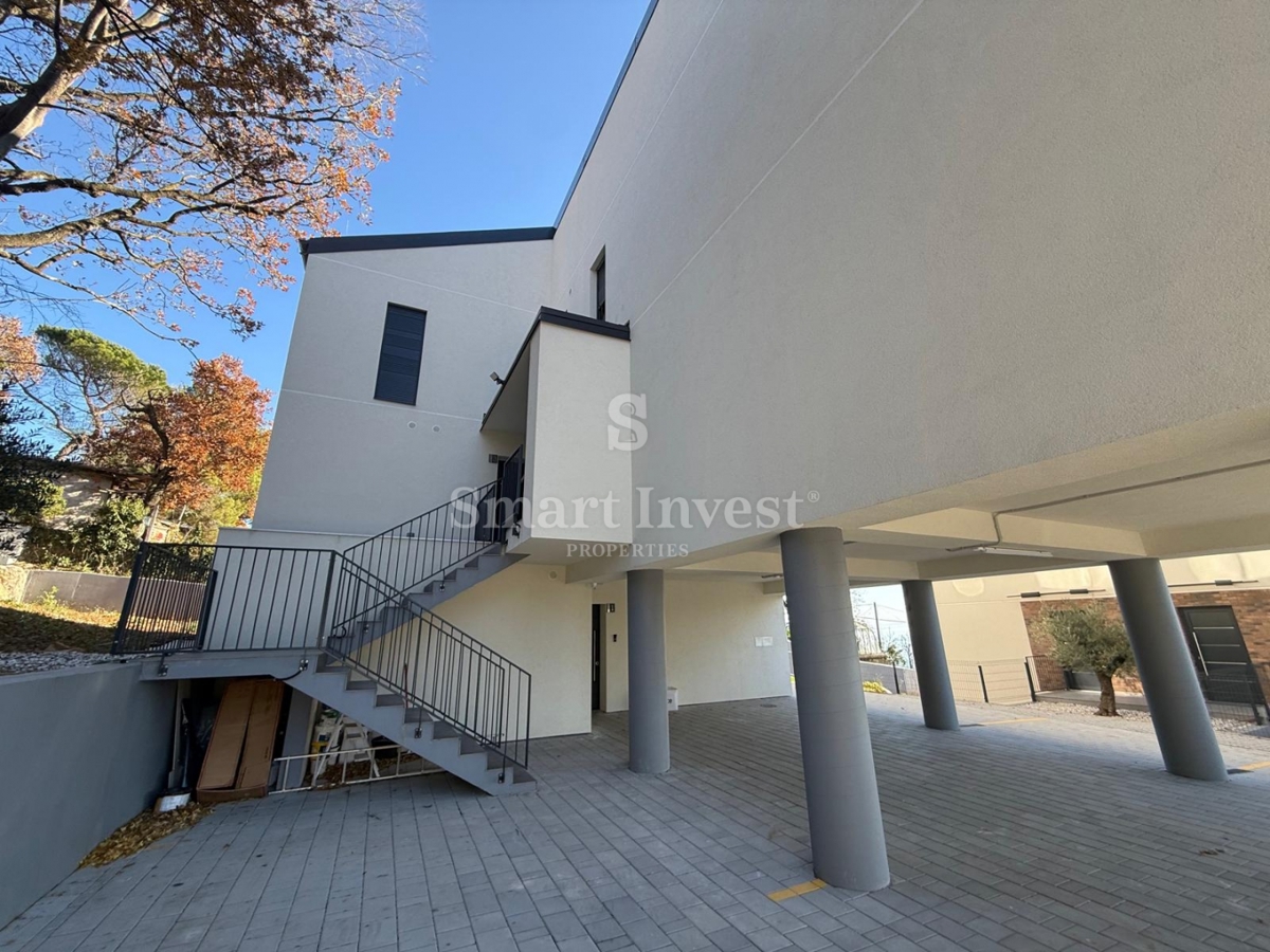 OPATIJA, Nuovo appartamento trilocale con vista mare, in vendita
