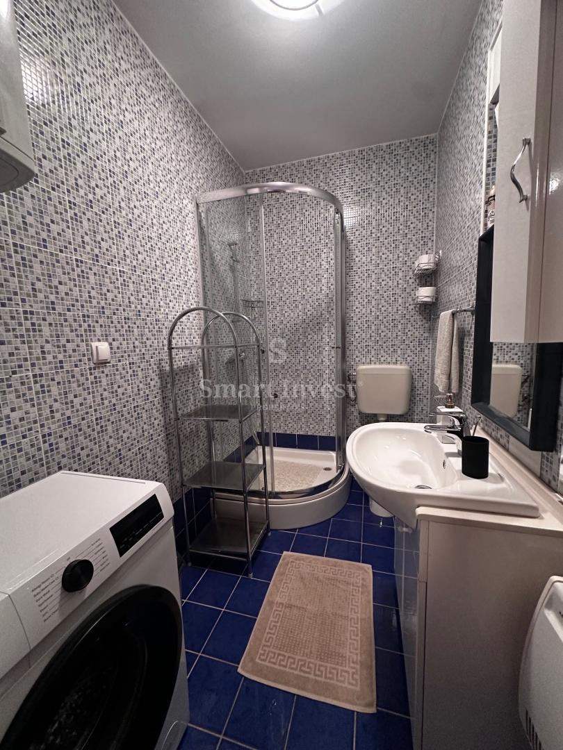 ABBAZIA, appartamento diviso in 2 appartamenti, con vista mare e giardino