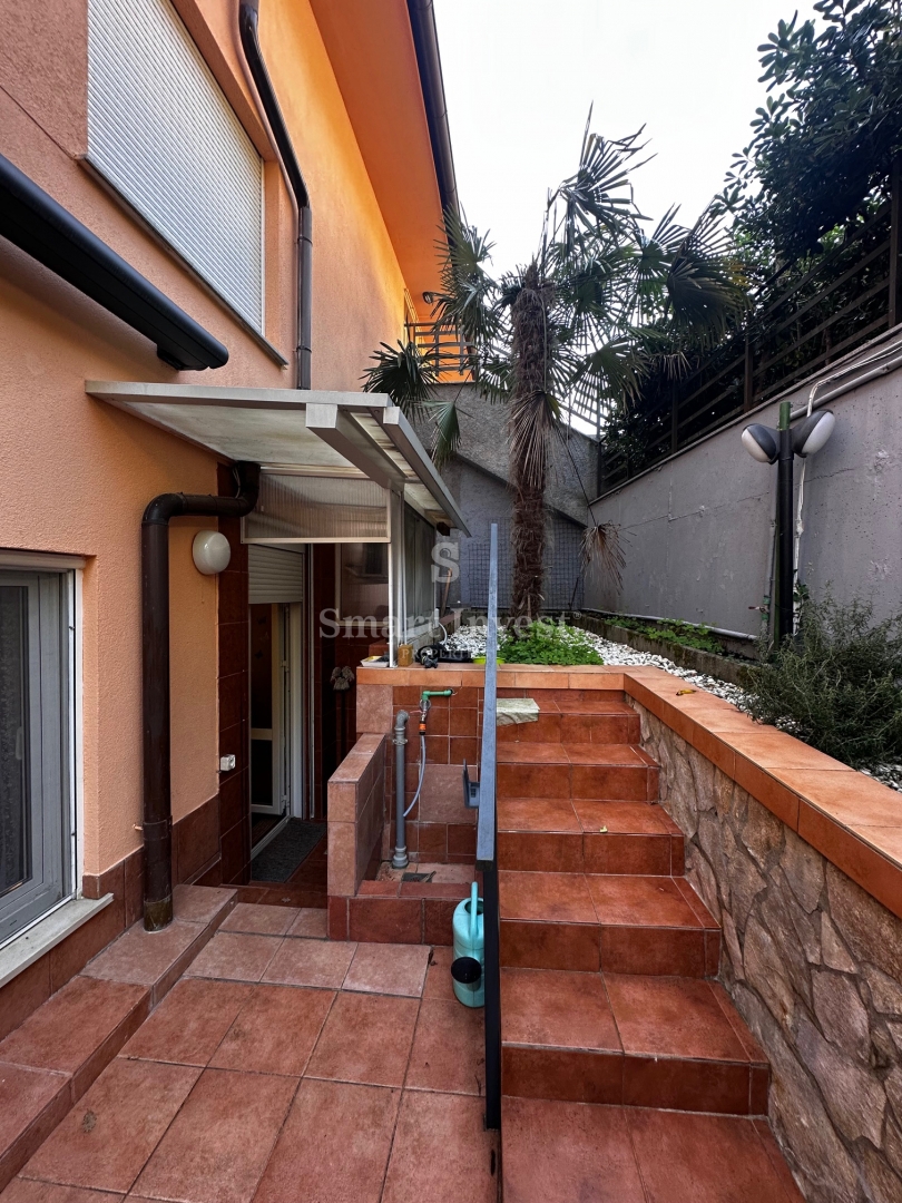 ABBAZIA, appartamento diviso in 2 appartamenti, con vista mare e giardino