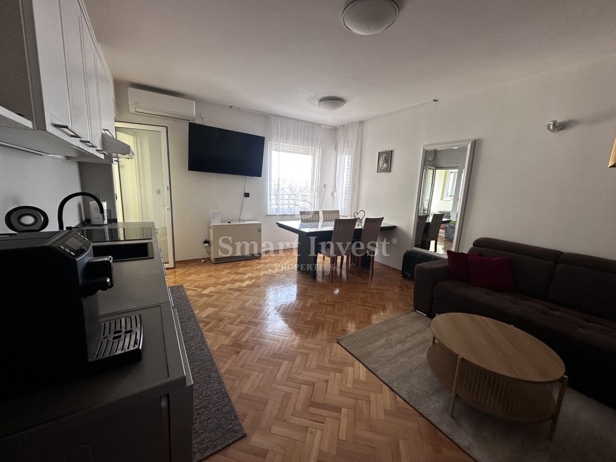 ABBAZIA, appartamento diviso in 2 appartamenti, con vista mare e giardino