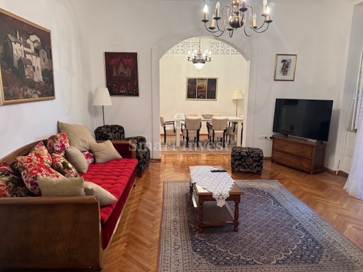 ABBAZIA - CENTRO, spazioso appartamento in villa, a 50 m dal mare