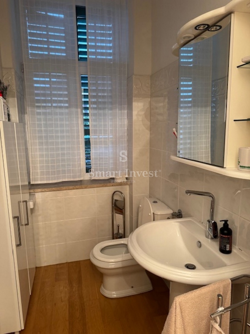 ABBAZIA - CENTRO, spazioso appartamento in villa, a 50 m dal mare