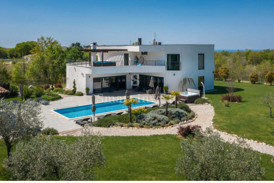 ISTRIA – SVETVINČENAT, villa di lusso su un terreno di 8.686 m²