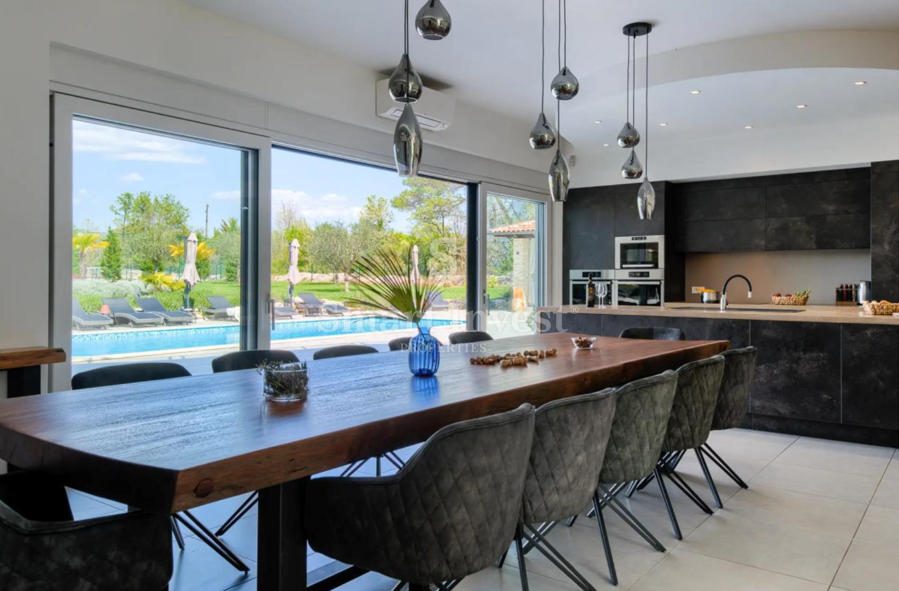 ISTRIA – SVETVINČENAT, villa di lusso su un terreno di 8.686 m²