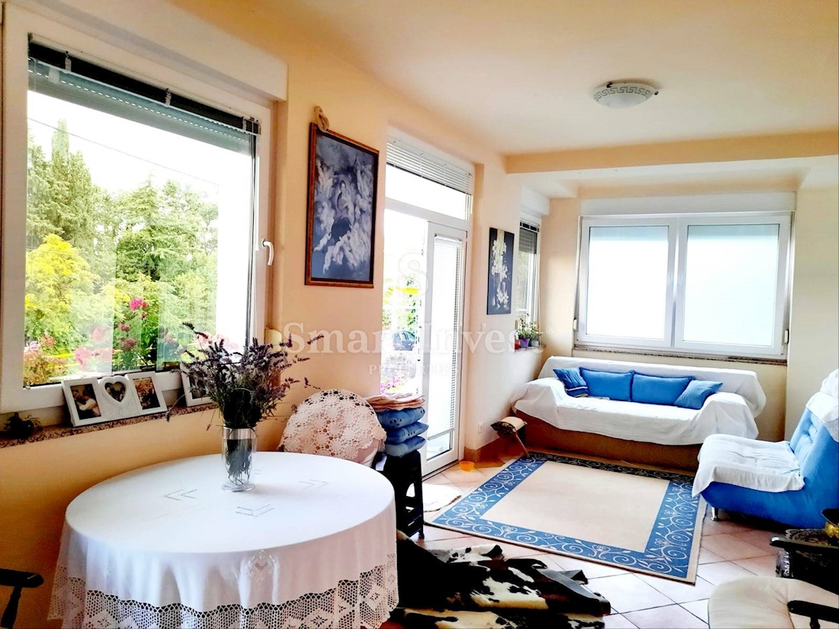 OPATIJA, Apartment of 127.20 m2 with sea view and parking, for sale