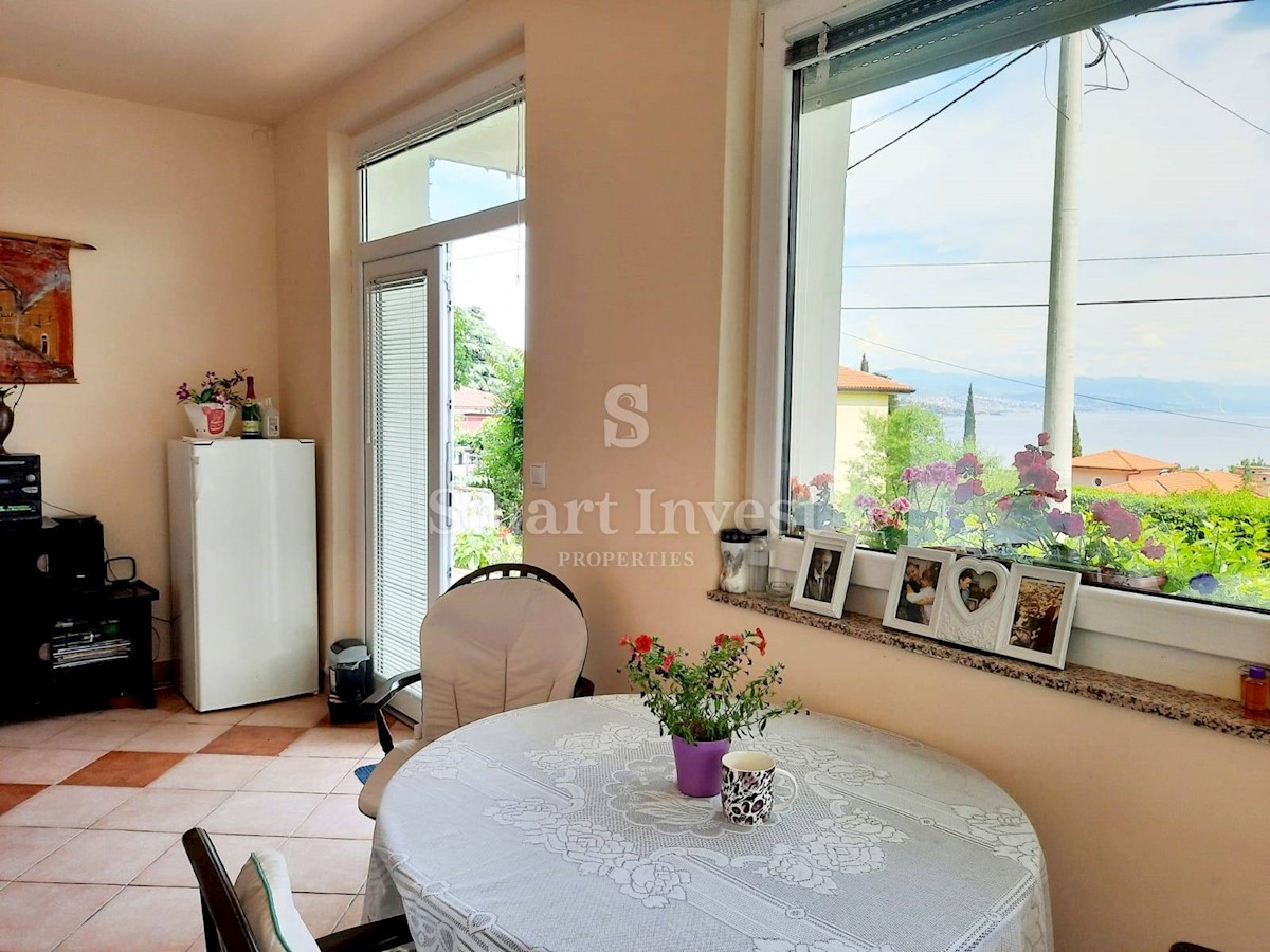 OPATIJA, Apartment of 127.20 m2 with sea view and parking, for sale