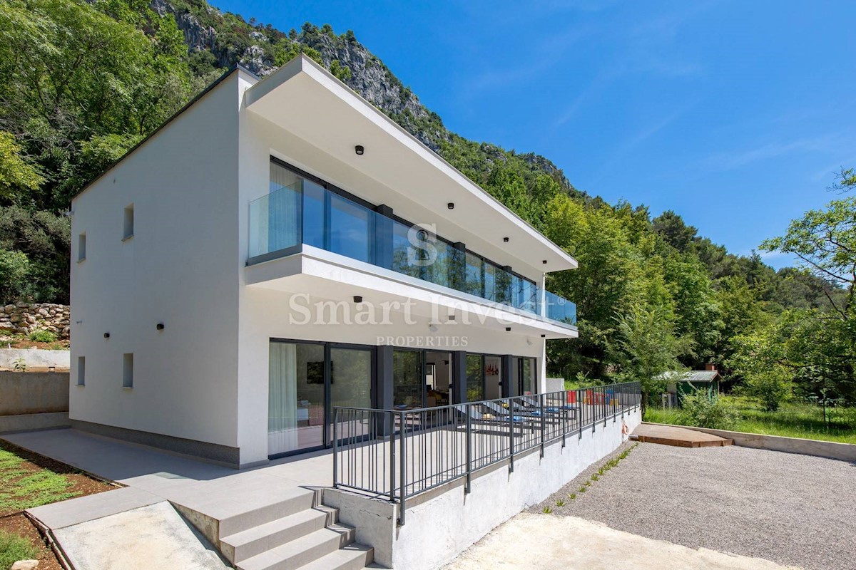 RIVIERA OF OPATIJA, Modern villa near the sea for sale, ONLY IN OUR OFFER