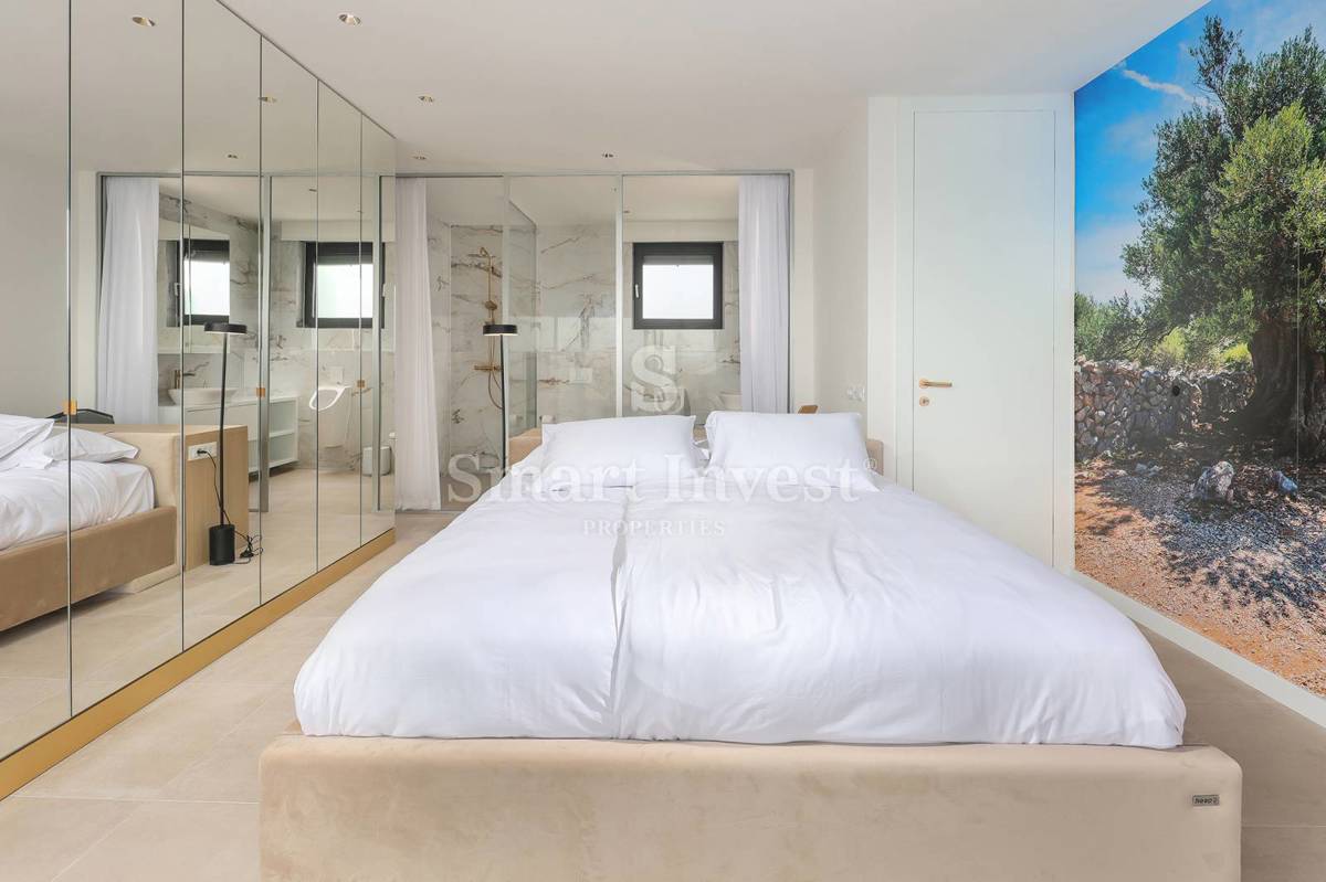 ISOLA DI PAG, lussuosa villa bifamiliare con piscina e vista mare, a 100 m dal mare!