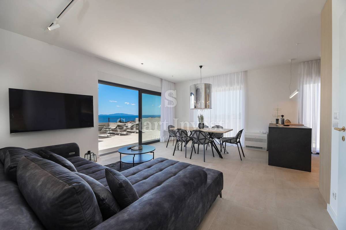 ISOLA DI PAG, lussuosa villa bifamiliare con piscina e vista mare, a 100 m dal mare!