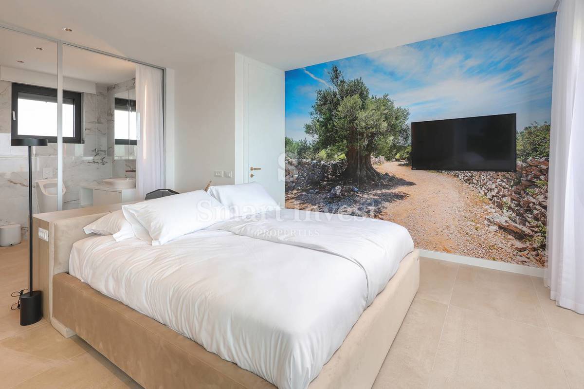 ISOLA DI PAG, lussuosa villa bifamiliare con piscina e vista mare, a 100 m dal mare!