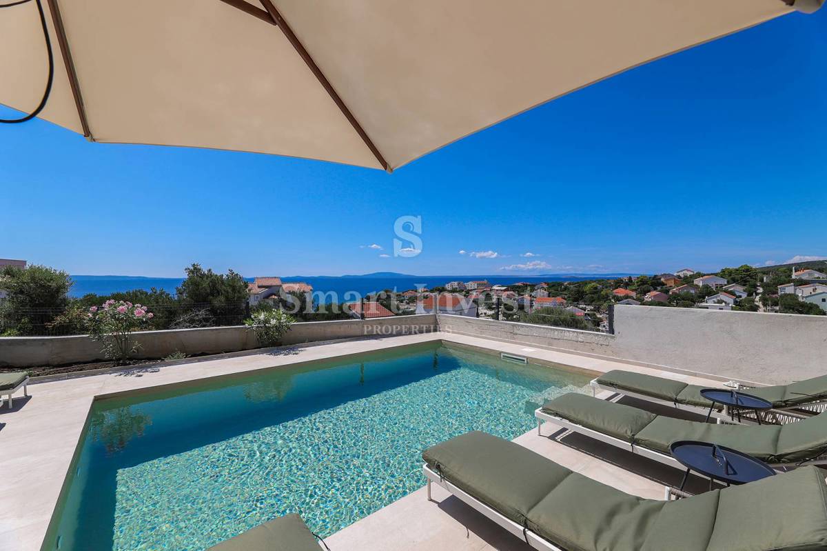 ISOLA DI PAG, lussuosa villa bifamiliare con piscina e vista mare, a 100 m dal mare!