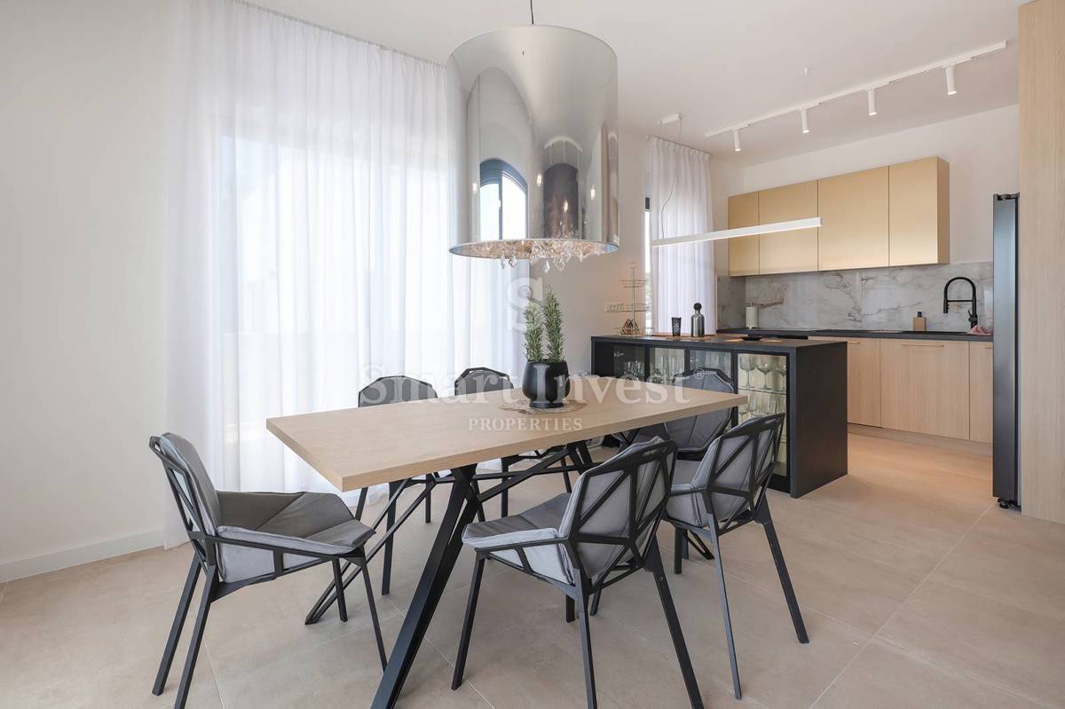 ISOLA DI PAG, lussuosa villa bifamiliare con piscina e vista mare, a 100 m dal mare!