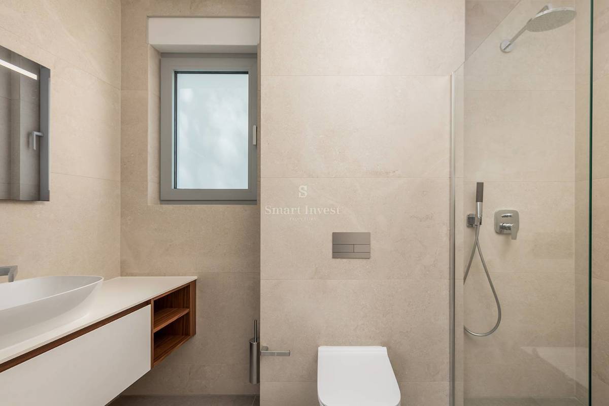 ABBAZIA, appartamento trilocale con vista mare e piscina comune