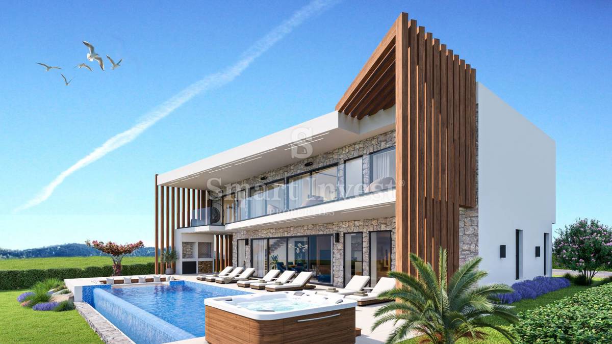 ISTRIA - PARENZO, terreno con permesso di costruzione per villa con vista mare, piscina e sauna