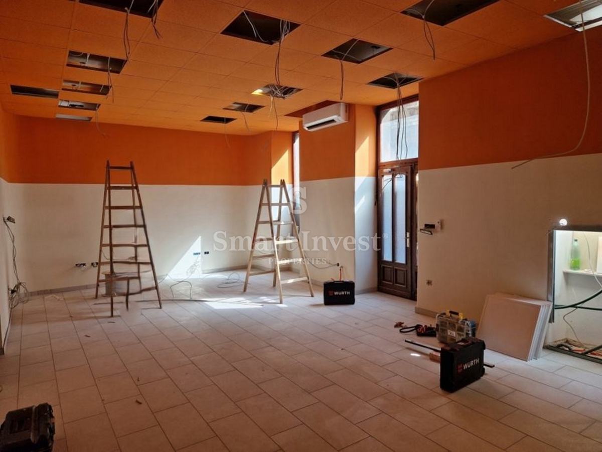 Commerciale Centar, Rijeka, 105m2