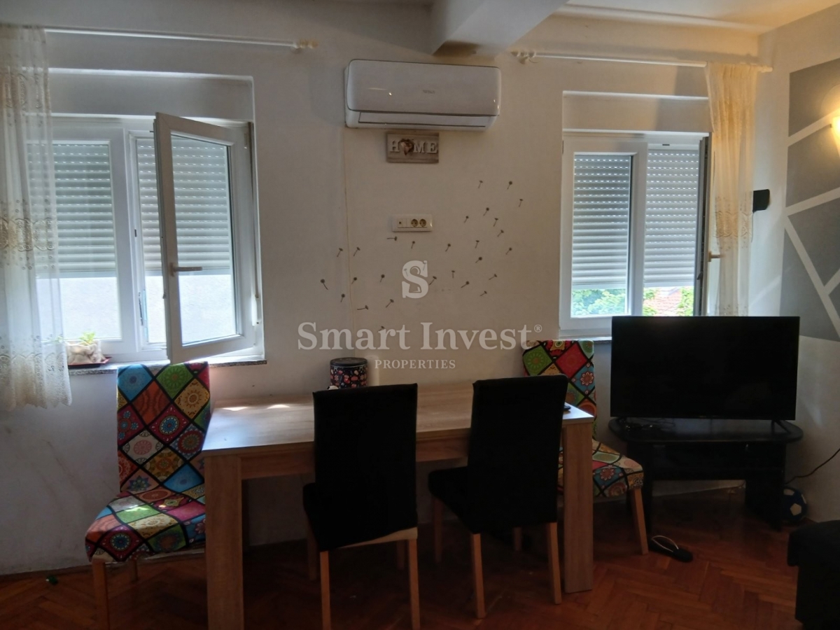 FIUME - KOZALA, appartamento con balcone e vista mare