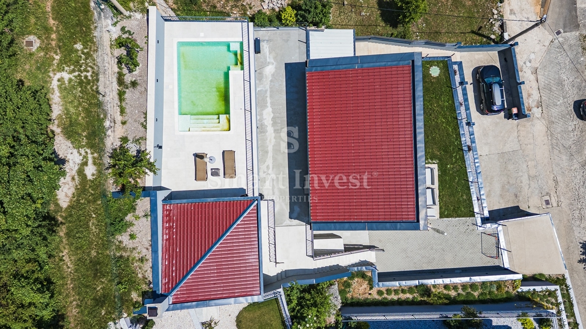 ABBAZIA - BREGI, casa moderna con piscina e vista mare