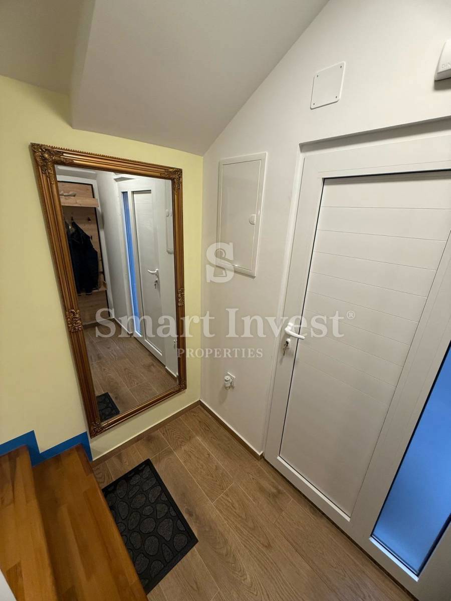 MATULJI, bellissimo appartamento con vista mare e parcheggio