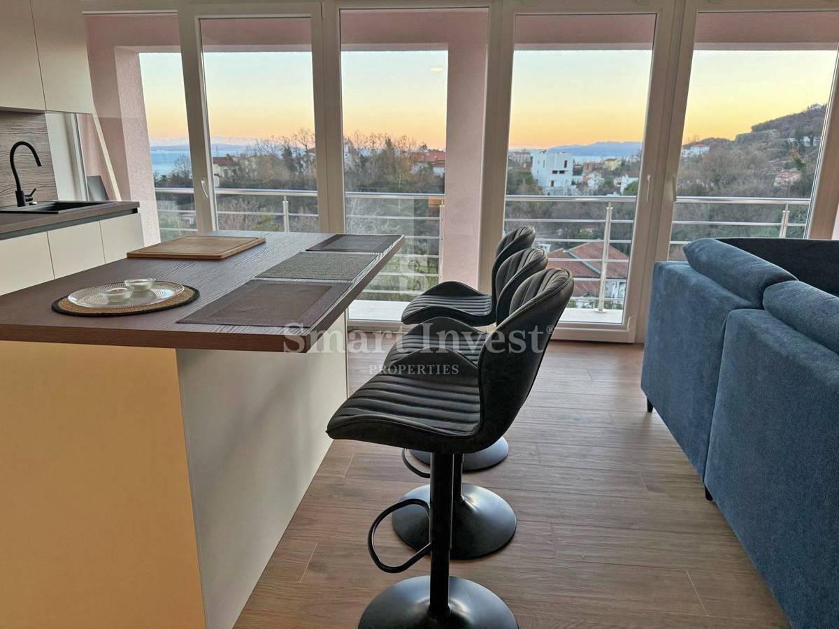 MATULJI, bellissimo appartamento con vista mare e parcheggio