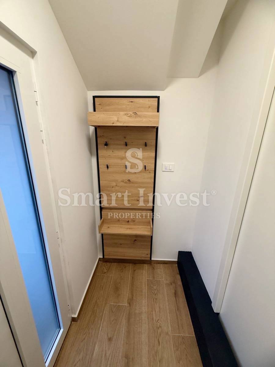 MATULJI, bellissimo appartamento con vista mare e parcheggio