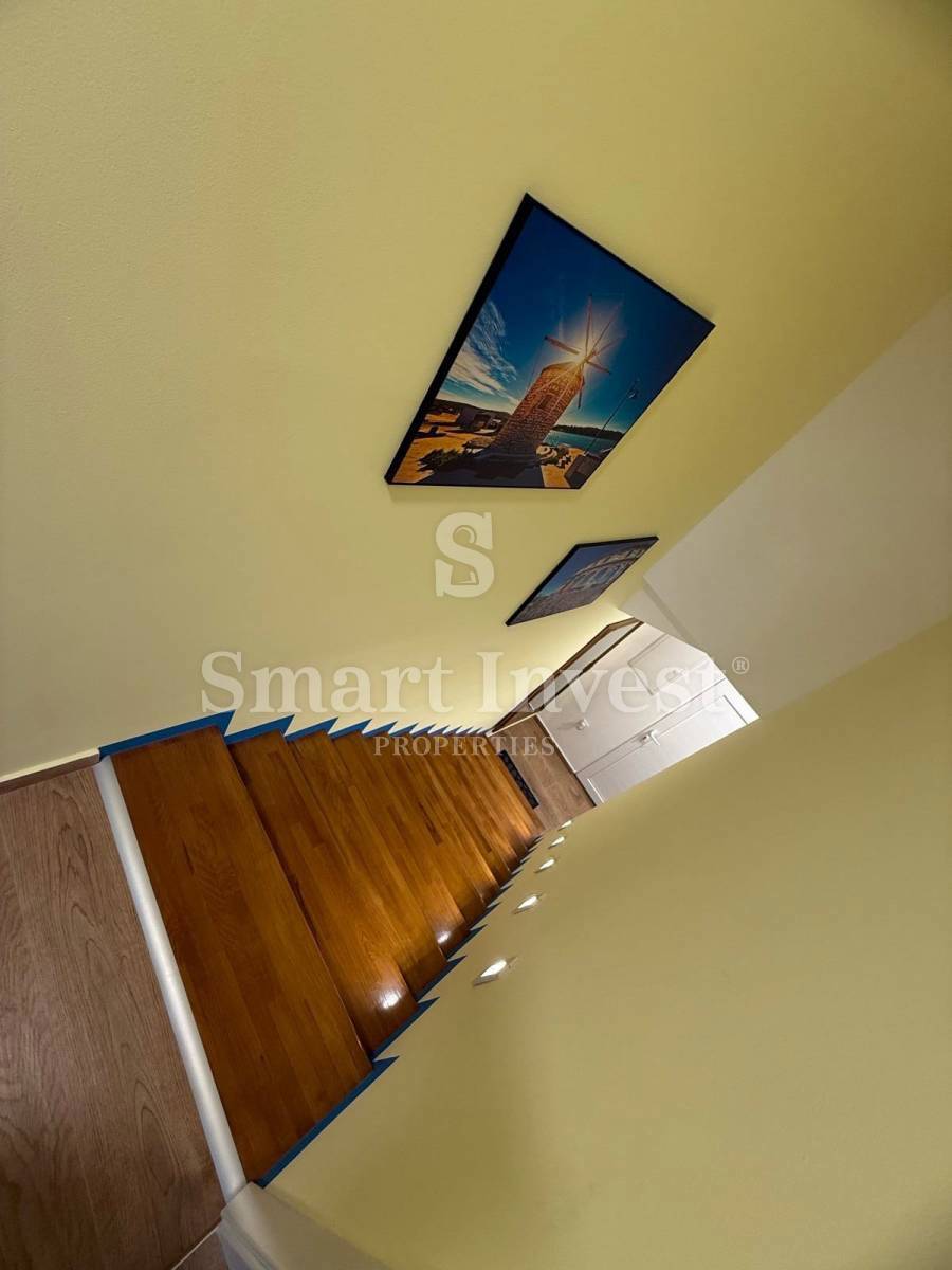 MATULJI, bellissimo appartamento con vista mare e parcheggio