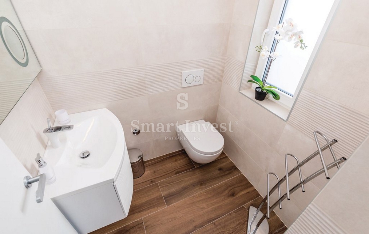 ABBAZIA - POBRI, appartamento con vista mare e parcheggio