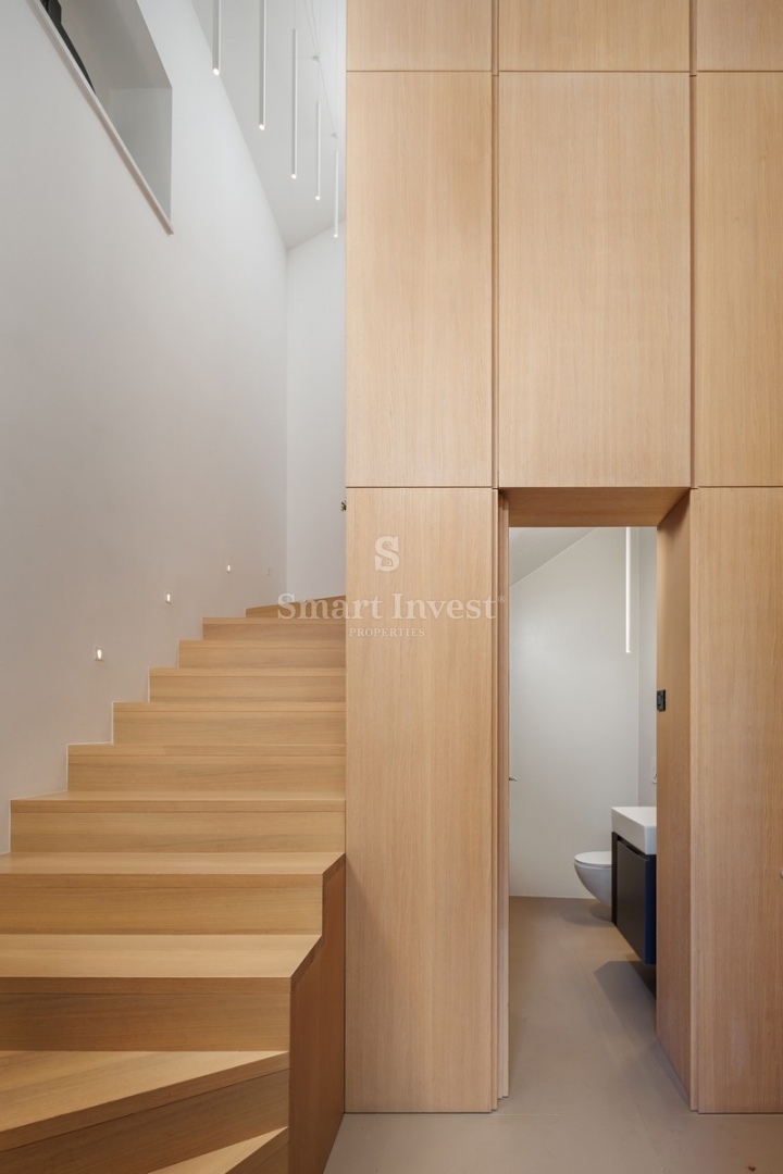 Casa Pećine, Rijeka, 300m2