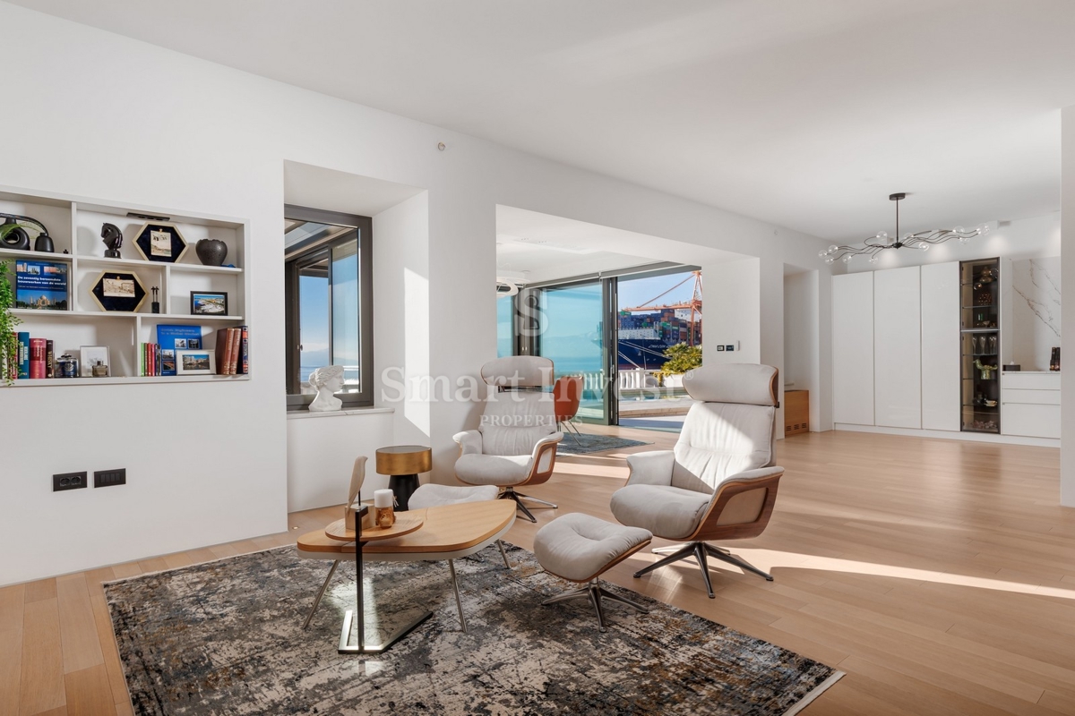 Casa Pećine, Rijeka, 300m2