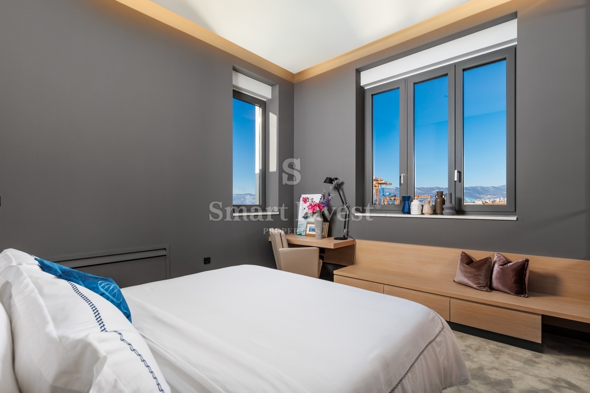 Casa Pećine, Rijeka, 300m2