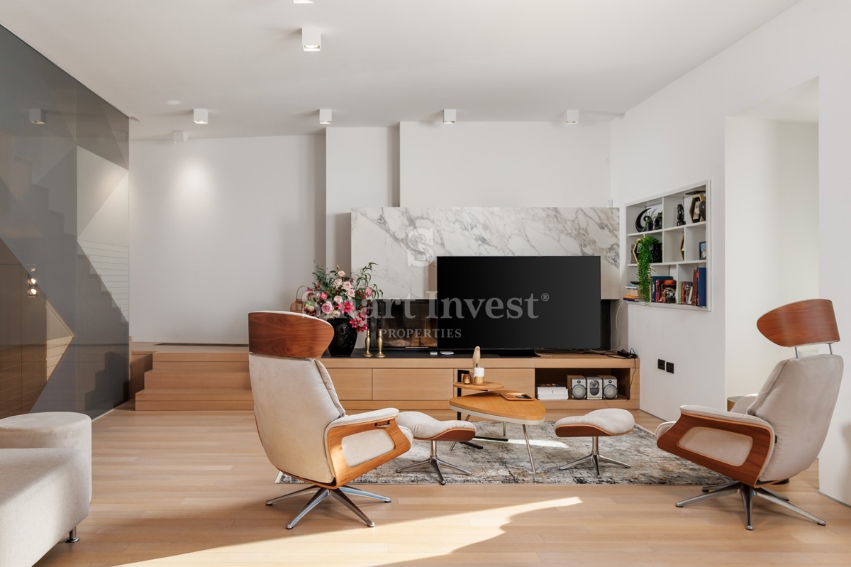 Casa Pećine, Rijeka, 300m2