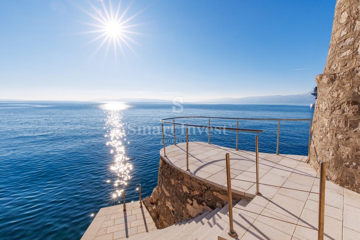 Casa Pećine, Rijeka, 300m2