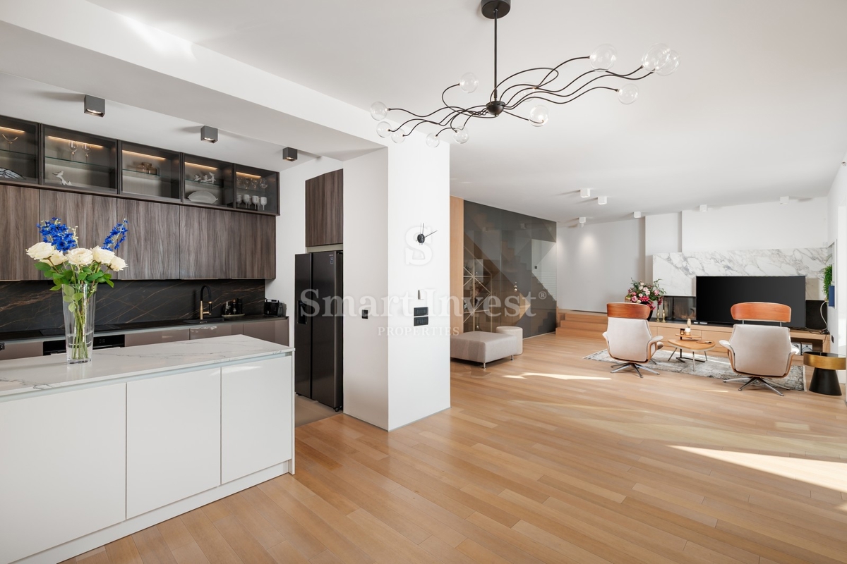 Casa Pećine, Rijeka, 300m2