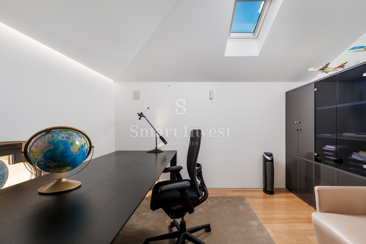 Casa Pećine, Rijeka, 300m2