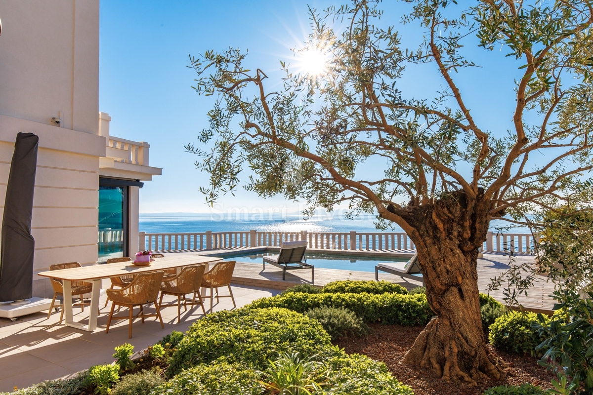 Casa Pećine, Rijeka, 300m2