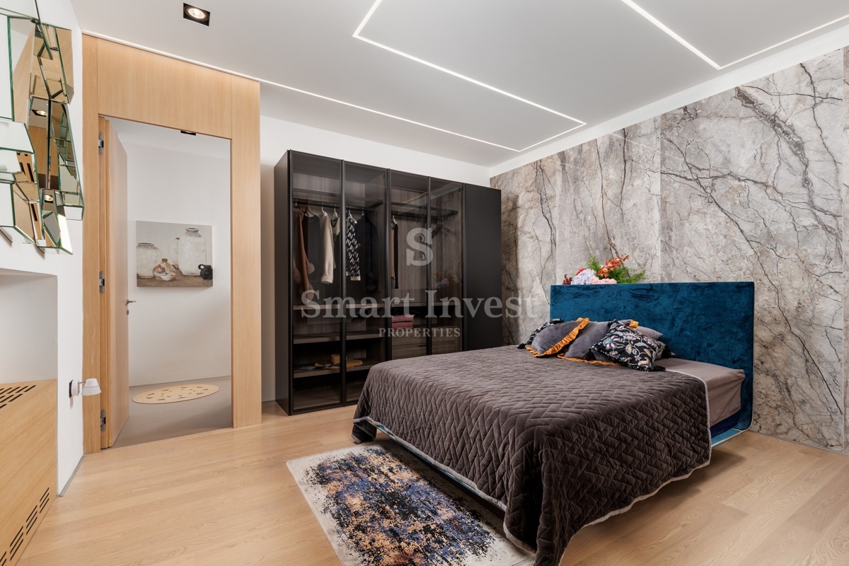 Casa Pećine, Rijeka, 300m2