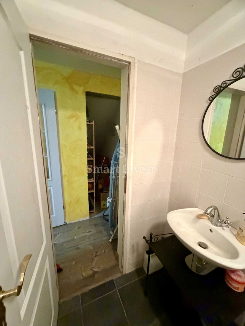 DELNICE, affascinante casa in legno immersa nella natura