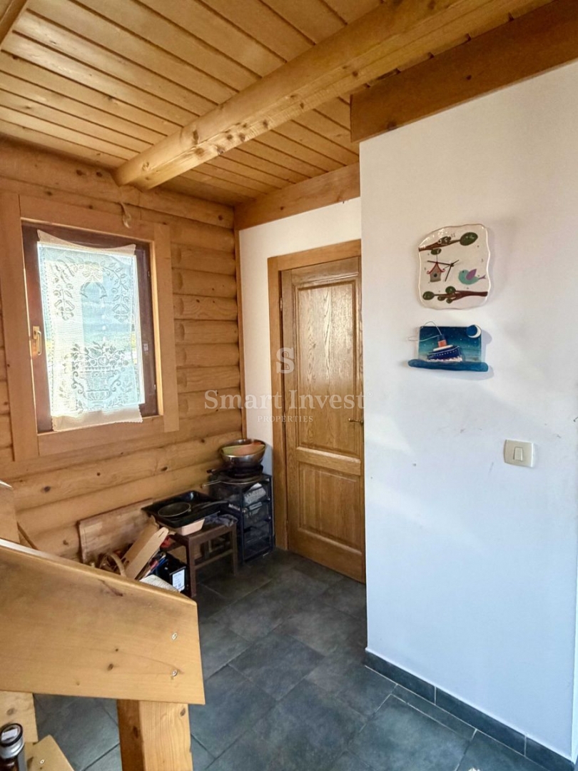 DELNICE, affascinante casa in legno immersa nella natura