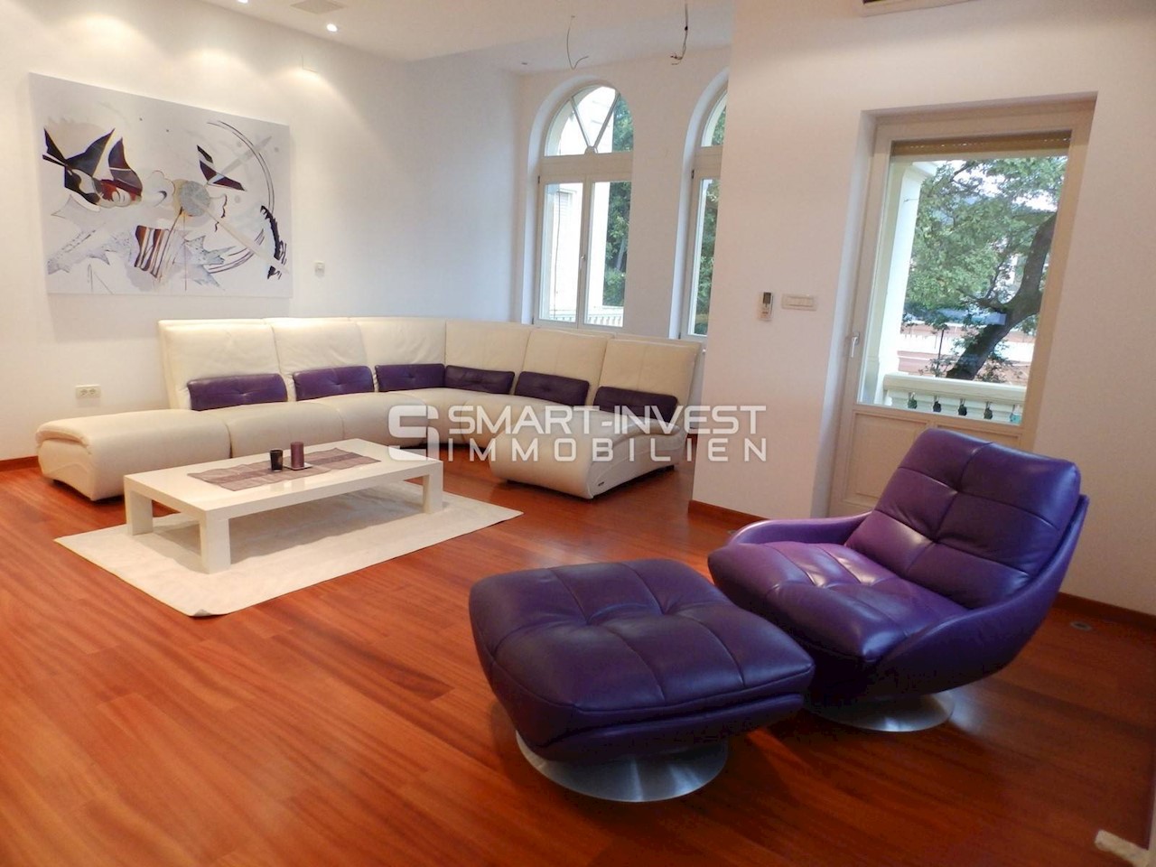 OPATIJA, Exclusive 2-bedrooms apartment with garage, near the sea