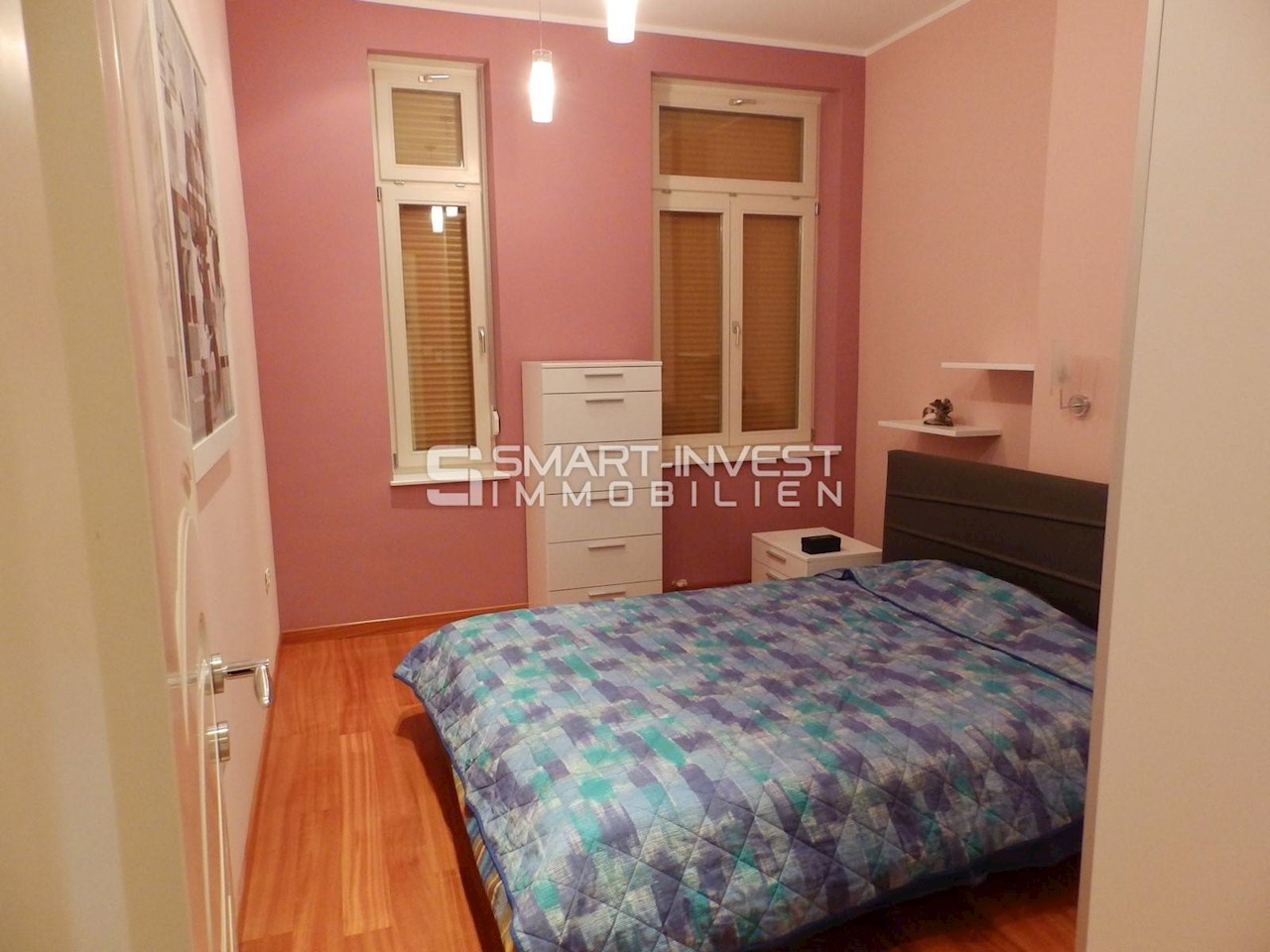 OPATIJA, Exclusive 2-bedrooms apartment with garage, near the sea