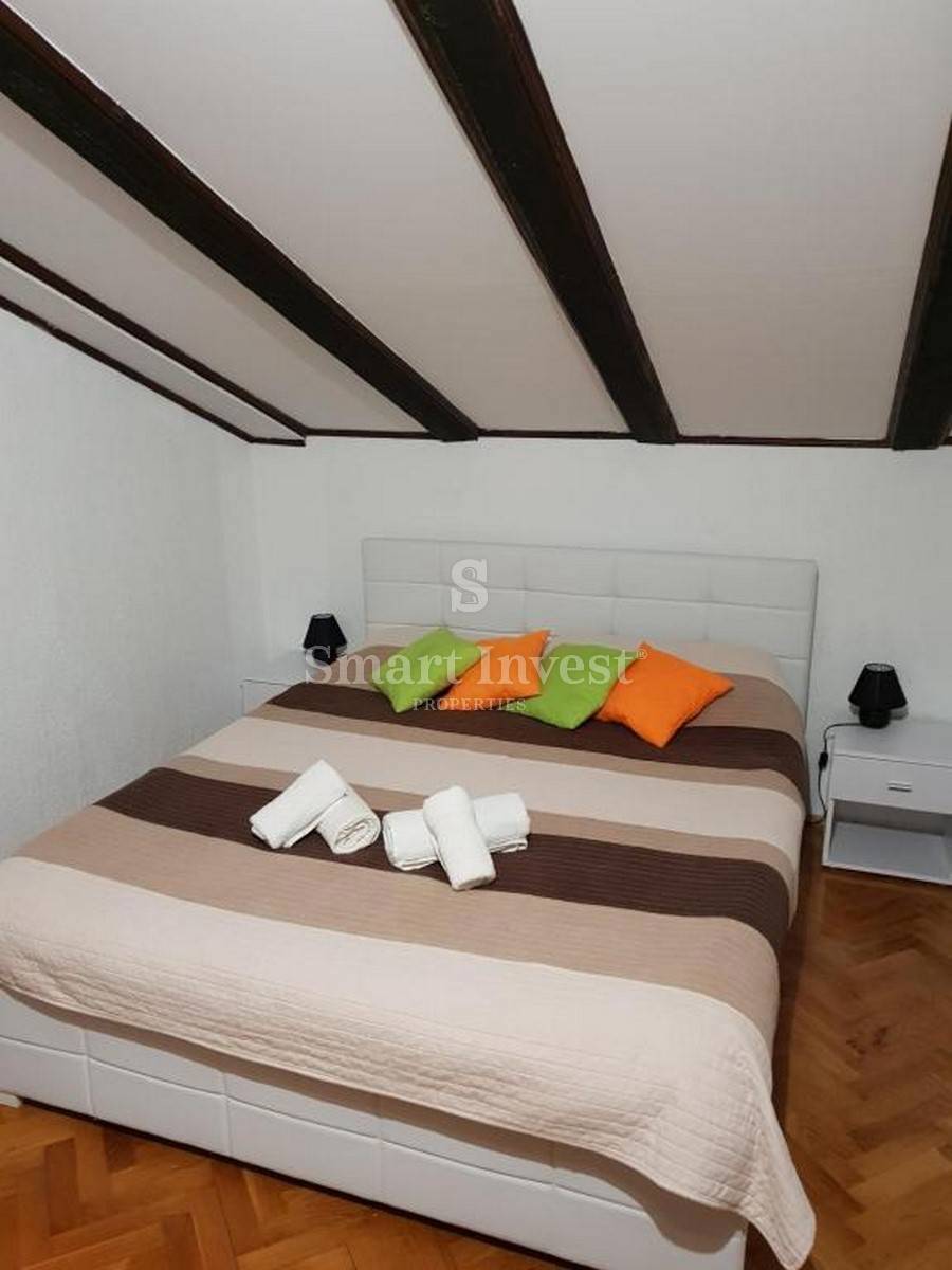OPATIJA, Three apartments with beautiful sea view, near the sea