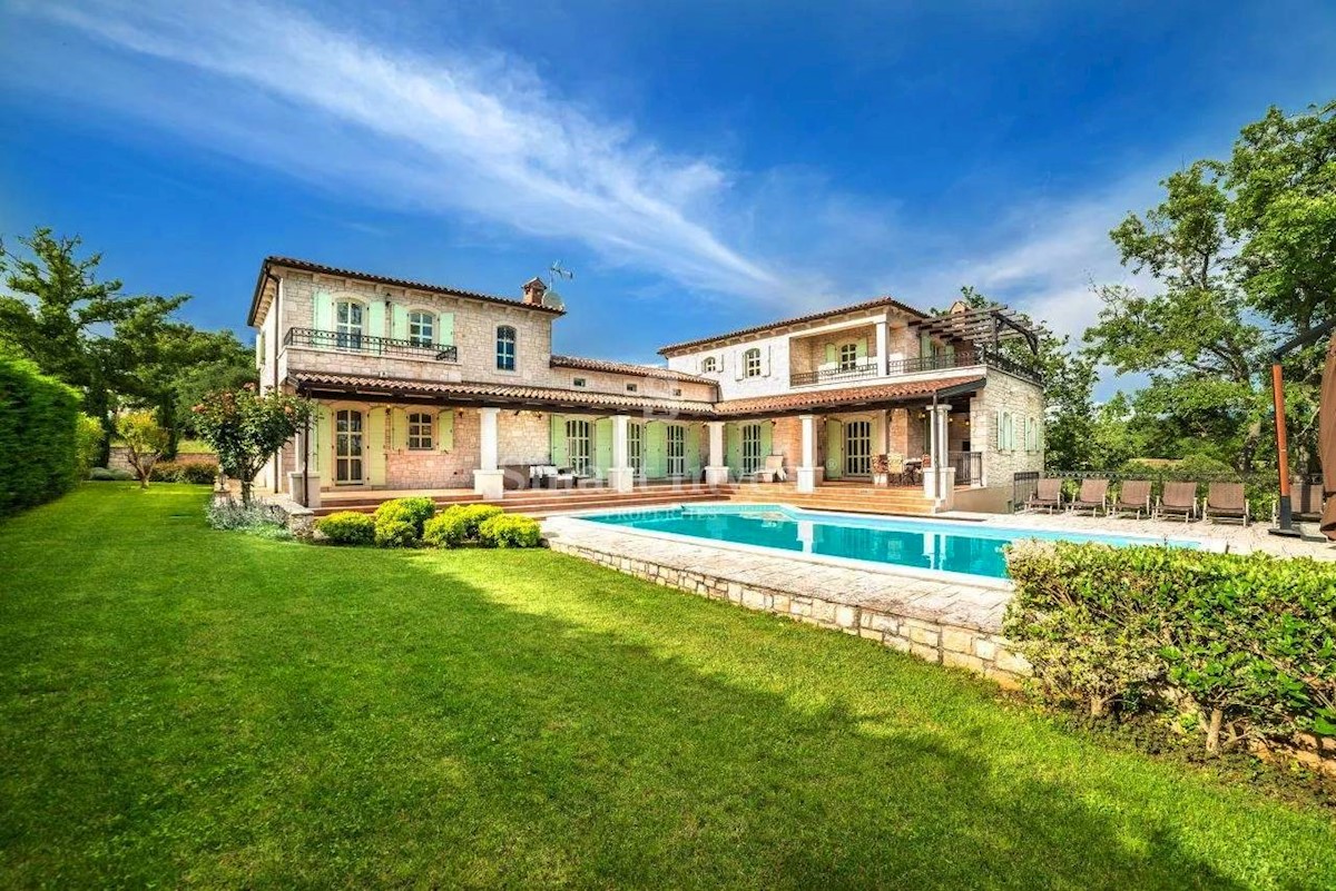 ISTRIA - POREČ, LUXURY STONE VILLA WITH HEATED POOL, SAUNA, TAVERN 