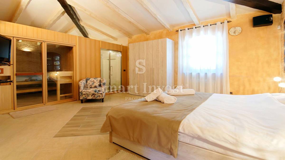 ISTRIA - POREČ, LUXURY STONE VILLA WITH HEATED POOL, SAUNA, TAVERN 
