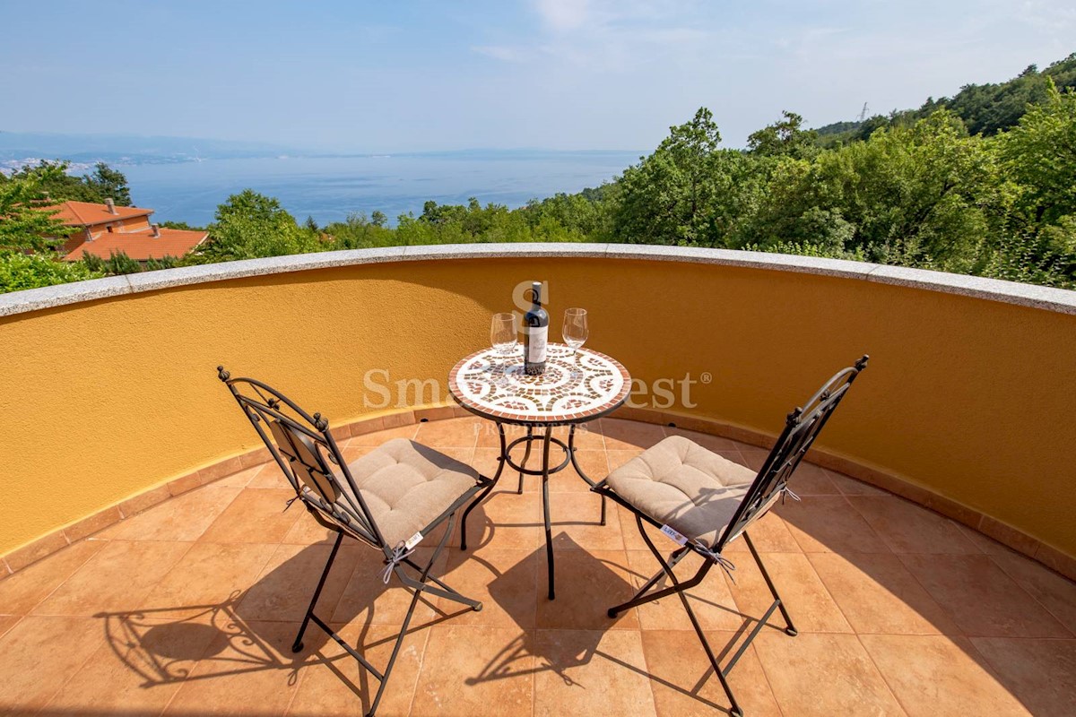 OPATIJA - VEPRINAC, Beautiful house with sea view, pool and tennis court