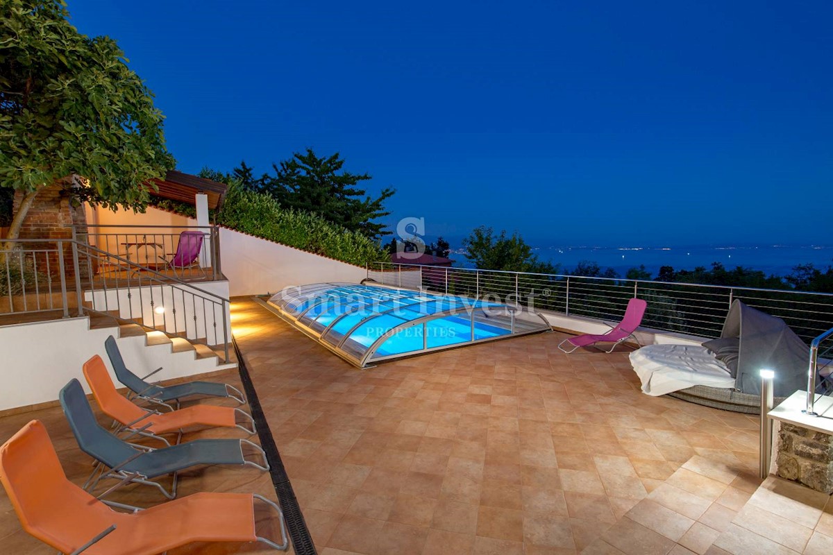 OPATIJA - VEPRINAC, Beautiful house with sea view, pool and tennis court