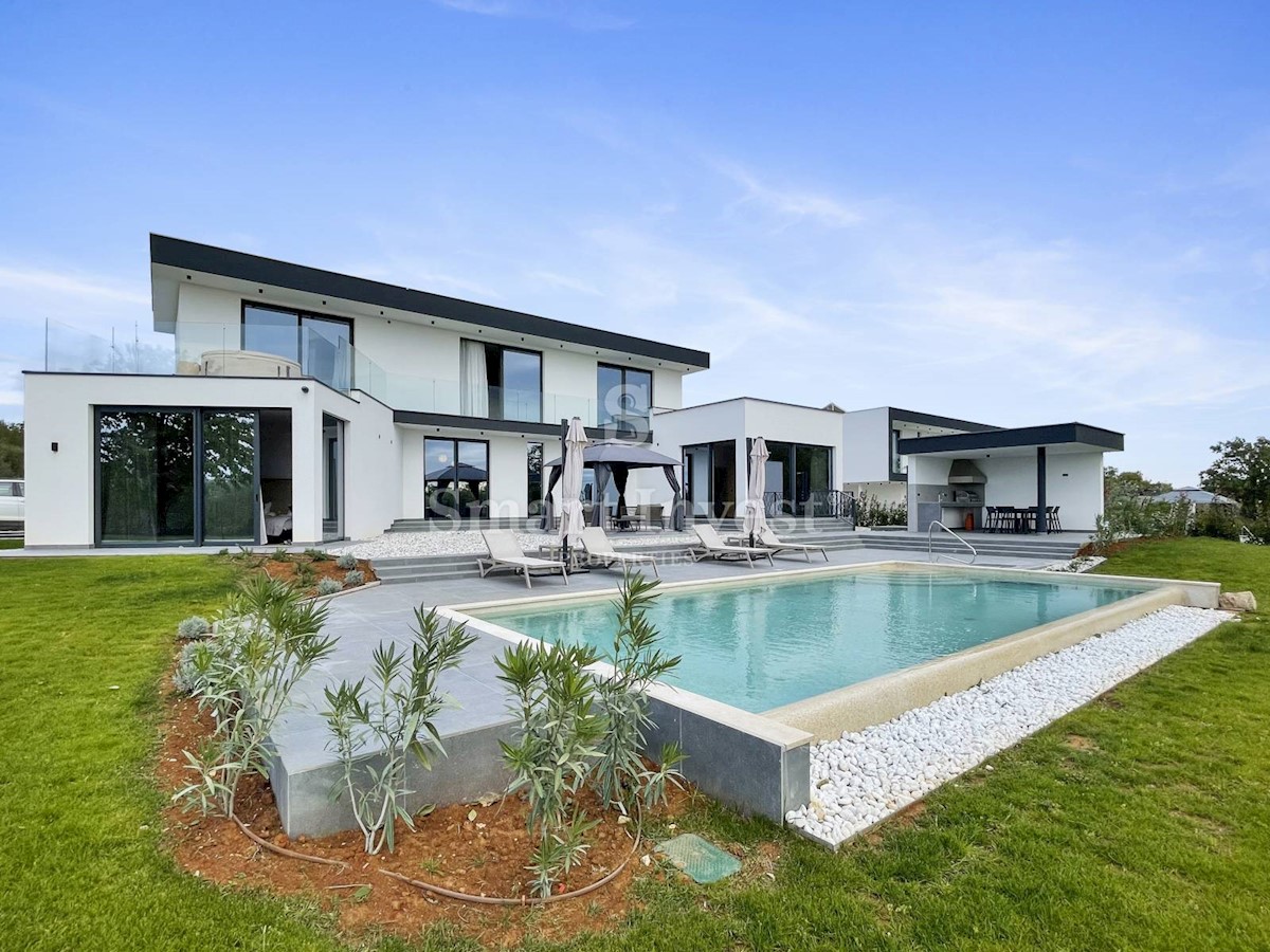 ISTRIA - PARENZO, Villa moderna con vista mare e piscina riscaldata, in vendita