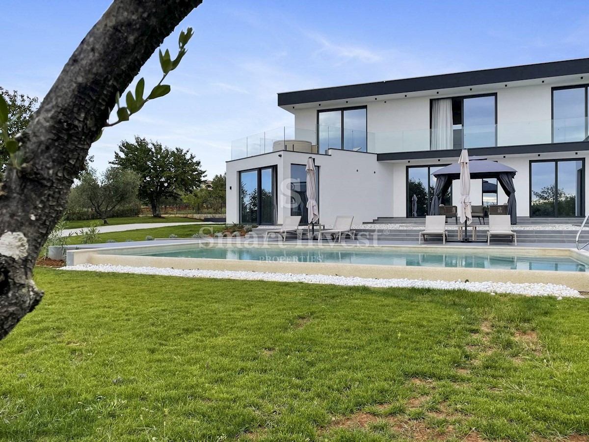 ISTRIA - PARENZO, Villa moderna con vista mare e piscina riscaldata, in vendita